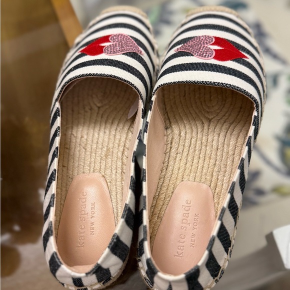 NWO BOX Kate Spade New York Women's Gimlet Heart Lips Espadrille 7.5 - Picture 6 of 7